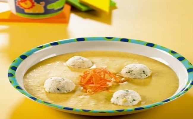 Puré de ollucos con verduras ralladas y bolitas de queso